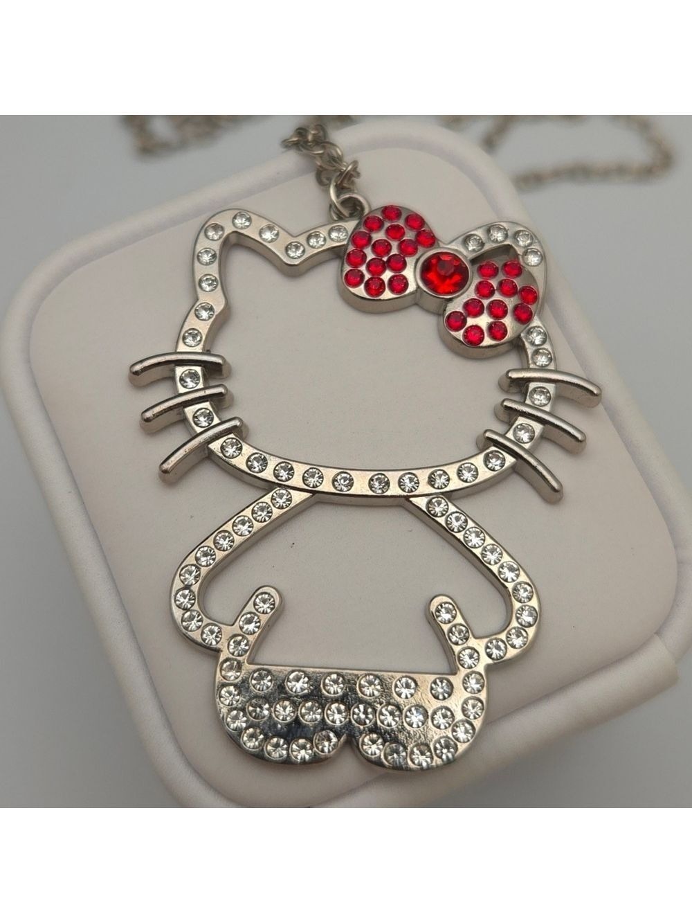 Hello Kitty Red Bow Crystal Pendant Silver Chain Crystal Rhinestone Cute